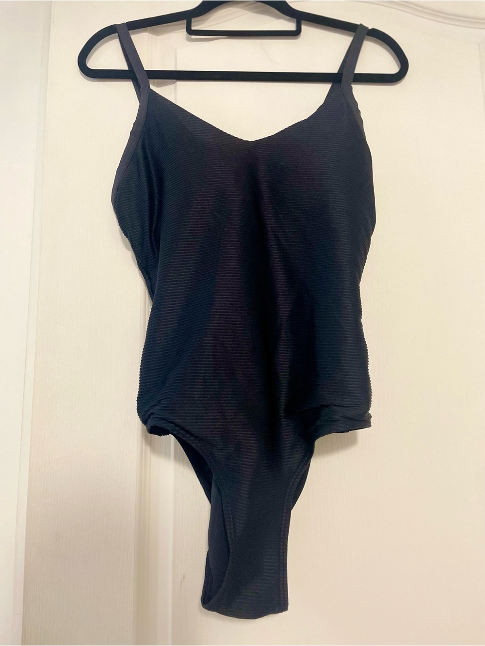 Aqua Rose Classic Black One-Piece Swimsuit - Size Medium